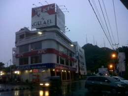 Dokpri_KFC Gelael di Jayapura Papua_jaringan usaha pemilik hajatan yang dihadiri RA