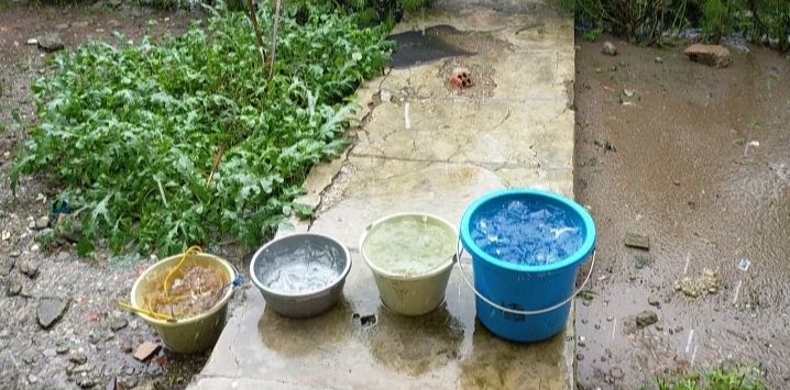 Nadah air hujan untuk mencari air bersih.|Dokpri