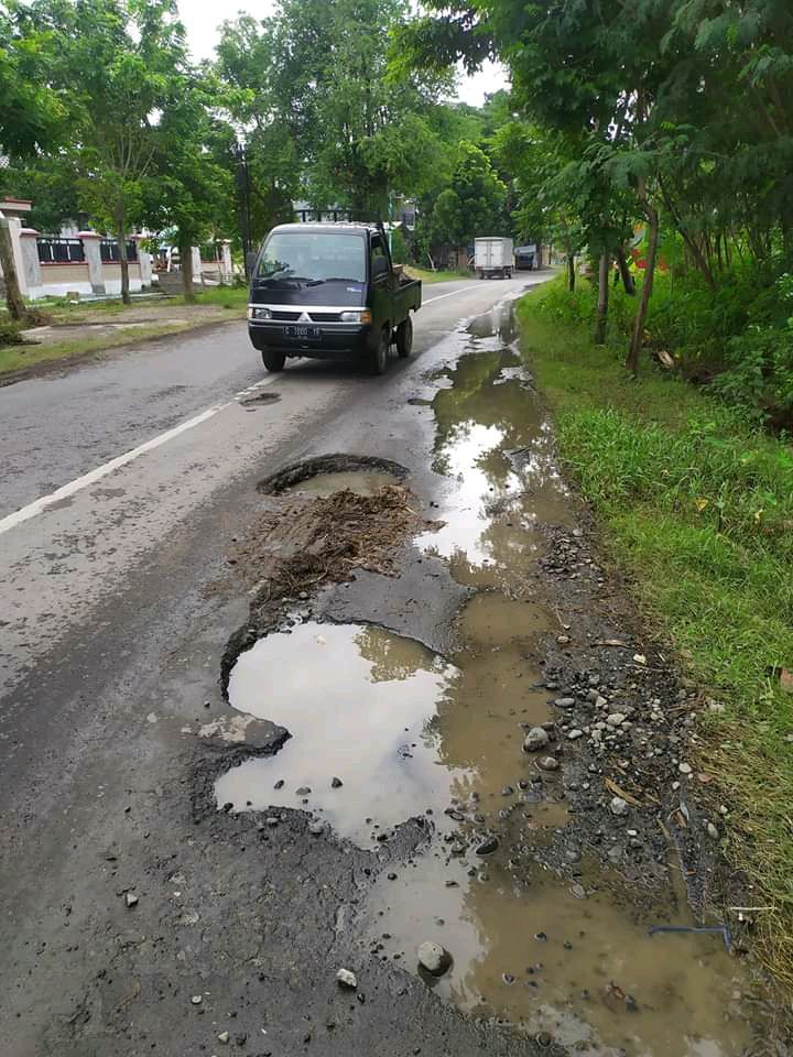 Jalan Berlubang (Dok Joe)