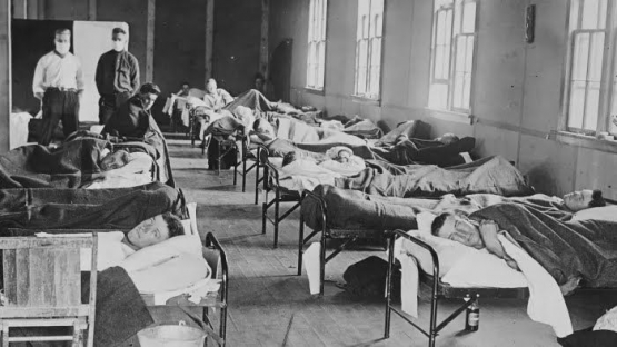 Pasien Flu Spanyol di RS barak Kampus Colorado Agricultural Collage,  Colorado, 1918. Sumber: Koleksi Tidak resmi Amerika dari foto PD I/ Getty Images