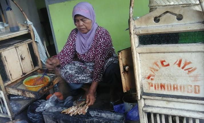 Sate Ayam Ponorogo - Sumber : Ponorogo.go.id