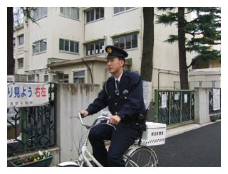 Polisi Jepang patroli naik sepeda -accessj.com