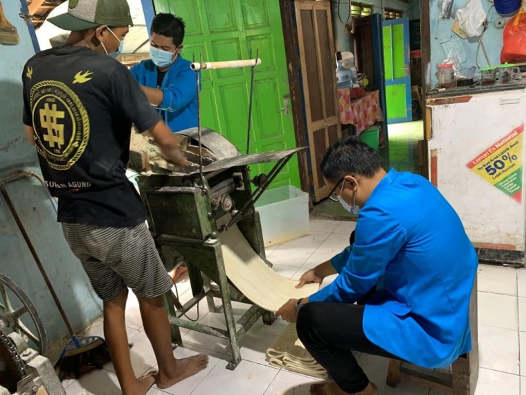 produksi-umkm-4-601159b4d541df664f6a1ec2.jpeg