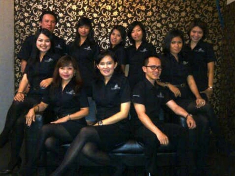 Tim marketing salah satu hotel di Bandung tahun 2009-2014 (foto celestineP)