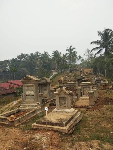 Salah Satu Makam dengan Marmer  (Dokpri)