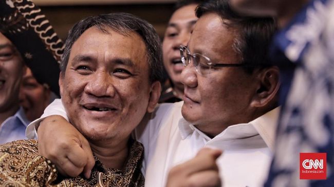 Andi Arief bersama Prabowo (cnnindonesia.com/ Hesti Rika).