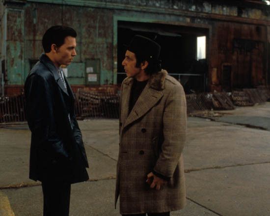 Al Pacino sebagai lefty dan Johnny Depp sebagai Donnie Brasco, Sumber: Iconic Greats