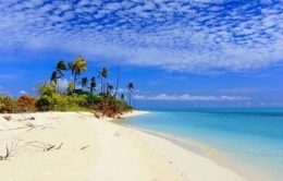 (Foto: KOMPAS.com/NURWAHIDAH Pulau Lantigiang yang dijual Rp 900 juta dan telah dipanjar Rp 10 Juta.)