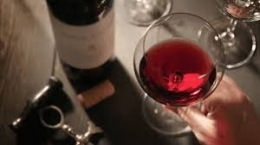 anggur merah, sumber gambar: flixel.com