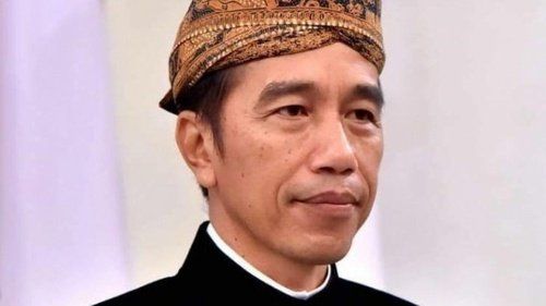 Presiden Joko Widodo (Jokowi) berbusana Jawa (Solo). HO/ANTARA News. 