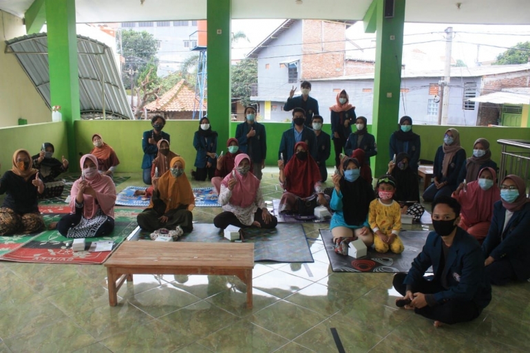 Foto bersama peserta sosialisasi/dokpri