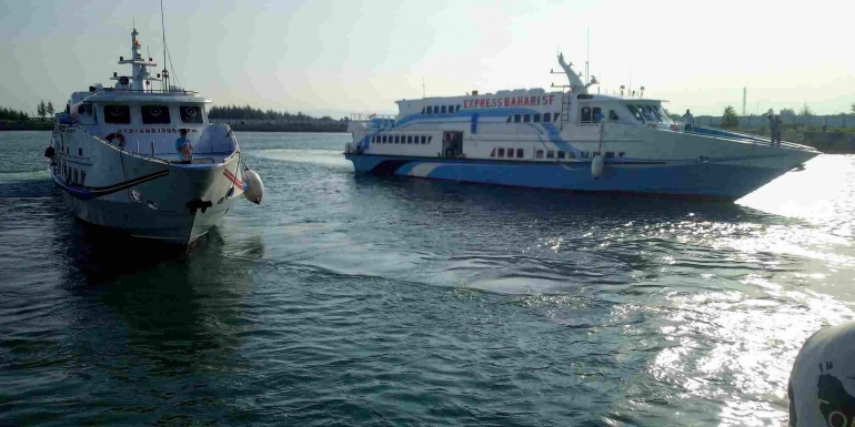 Kapal Cepat Express Bahari di Pelabuhan Ulee Lheue Banda Aceh (doc Rachmad Yuliadi Nasir/Istimewa)