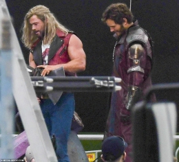 Thor dan Star Lord | source : dailymail.co.uk 