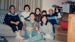 Dokumentasi pribadi |Con dan Carol, Romanee, aku dan Budi, serta ibu dan nenek Budi, yang datang mengunjungi Budi, di Perth. 