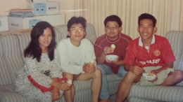 Dokumentasi pribadi | Aku, Tae dan 2 orang teman Tae dari Seoul Korea