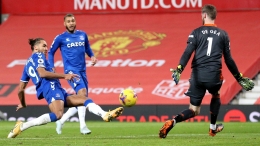 Dominic Calvert-Lewin menyamakan kedudukan menjadi 3-3 dengan golnya ke gawang De Gea dalam laga Everton vs United di Old Trafford (Foto Skysports) 