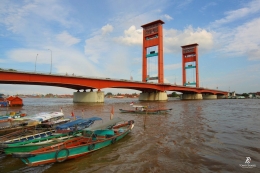 Jembatan Ampera- Palembang. Sumber: koleksi pribadi