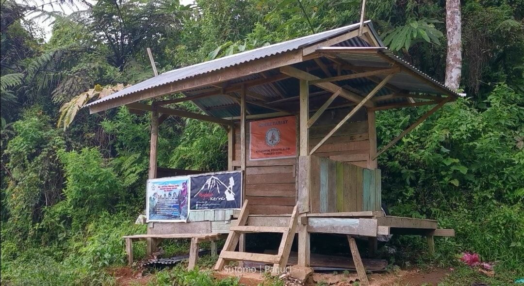 Solo Hiking ke Gunung Marapi Jalur Selatan, Jalur Paling Indah yang Jarang Dijamah Solo Hiking ke Gunung Marapi Jalur Selatan, Jalur Paling Indah yang Jarang Dijamah
