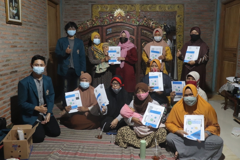 peserta sosialisasi (sumber: dokumentasi pribadi)