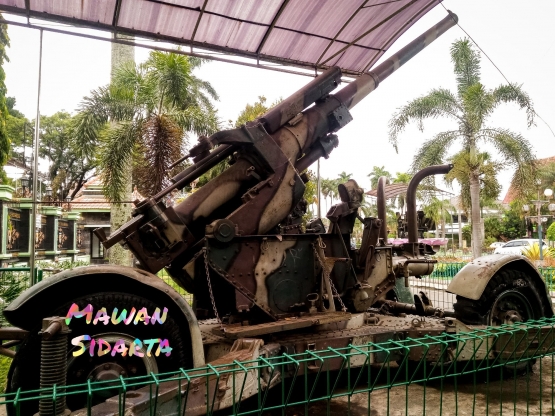 Meriam 3,7 inch (dok. Mawan Sidarta)