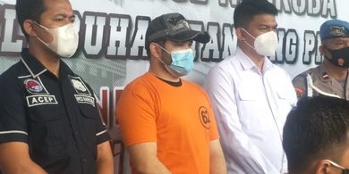 Ridho Rhoma di Polres Pelabuhan Tanjung Priok, Jakarta Utara, Senin (8/2/2021).