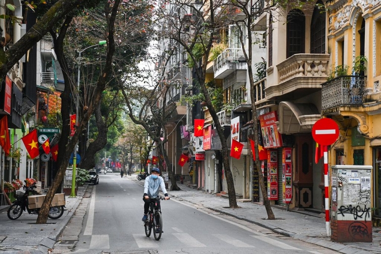 Tahun ini Tet di Hanoi lebih sepi karena meningkatnya kasus Covid-19 di Vietnam. (foto: VN Express)