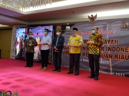Dari Kiri, Ketua DPRD KEPRI, Walikota Batam, Ketua PW Terpilih, DPD RI, Ketua KADIN Batam