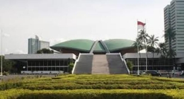 Gedung wakil rakyat (Dok Hariansinggalang.co.id)