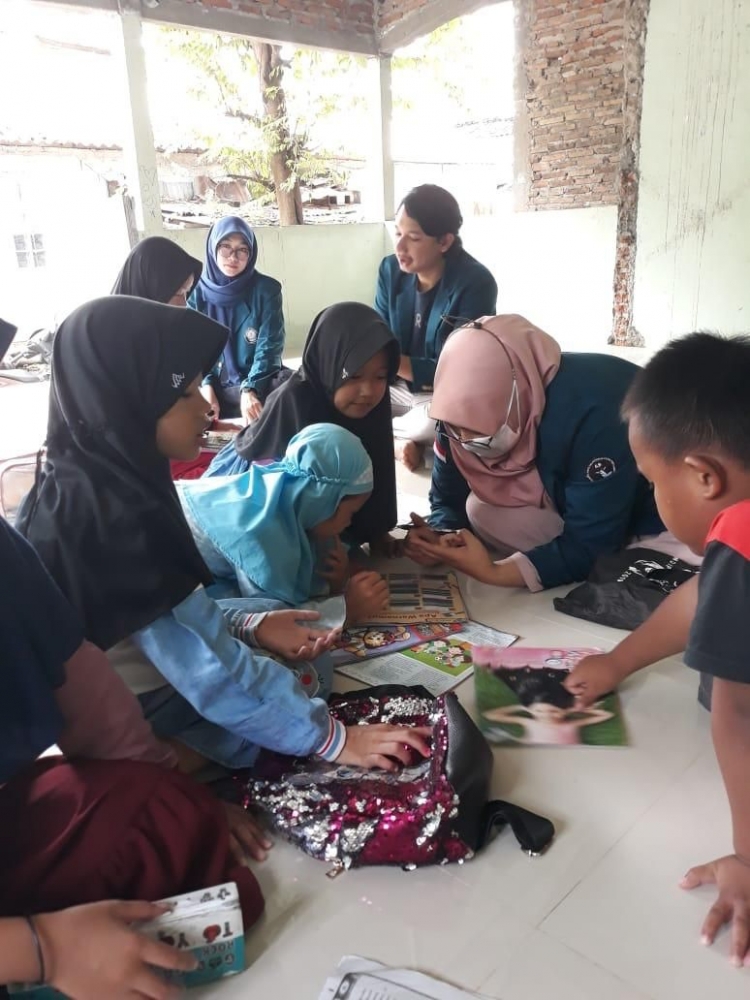 Kegiatan Belajar Mengajar di RW 05 Kelurahan Jabungan, Banyumanik, Kota Semarang (dokpri)