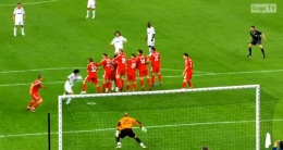 Gol Inzaghi dari sudut pandang yang berbeda (tangkapan layar via youtube:Legend Football Highlight)