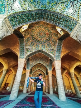 Tuan Iskandar dari Banjar merasuki masjid Persia (Foto: I.Z.)