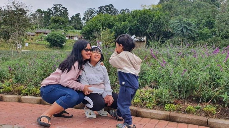 Pagi hari di taman Arimbi. Udara bersih dan segar (Foto : koleksi pribadi)