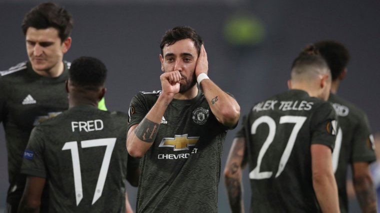 Bruno Fernandes dan kawan-kawan merayakan gol yang dicetak ke gawang Real Sociedad. Manchester United menang 4-0 atas Sociedad di laga Leg I babak 32 besar Liga Europa, Jumat (19/2) dini hari tadi/Foto: www.skysports.com