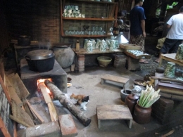 Dapur tradisional tempat memasak dan meracik minuman. Dok pribadi