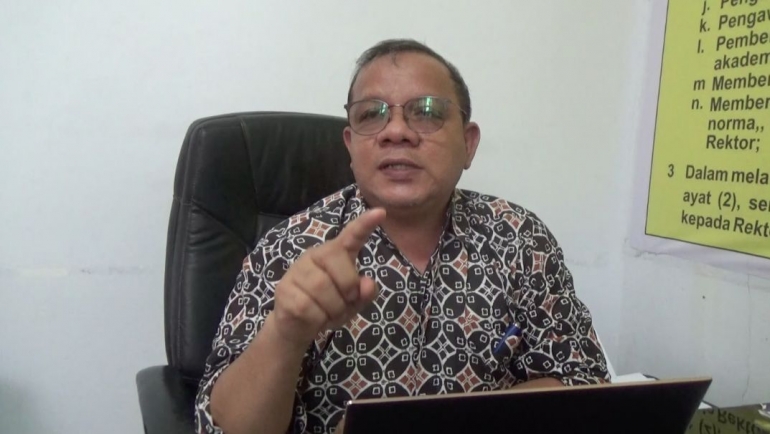 Prof. Takdir Saili, Ketua Senat UHO / dok