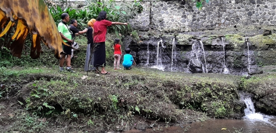 9 Pancuran air di Situs Petirtaan Ngawonggo|Dok. Pribadi
