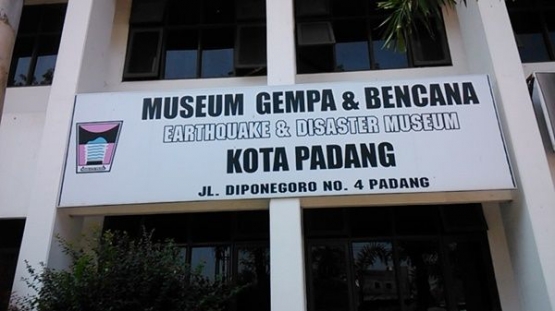 Museum Gempa dan Bencana (Foto: raun2nomaden.wordpress.com)