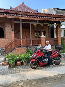 Pak Chomar Bersama Kymco Xcting 400 Setelah Touring Depok Menuju Yogyakarta