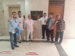 Kompasianer Ajinatha, Mukti Ali, Thamrin Dahlan, Ropiyadi dan Nurtebit di Perpustakaan Nasional