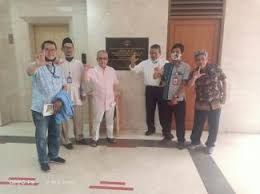  Kompasianer Ajinatha, Mukti Ali, Thamrin Dahlan, Ropiyadi dan Nurtebit di Perpustakaan Nasional