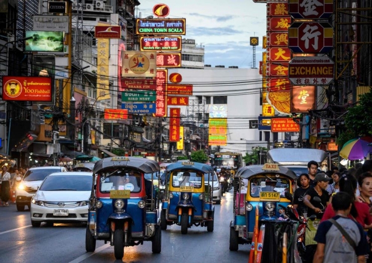 Jalan Yaowarat di Bangkok, Thailand | Foto diambil dari Indepedent