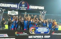 Arema saat menjadi juara Piala Menpora 2013 (Foto : detiksport)