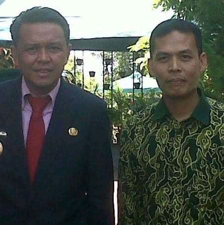 Bersama Nurdin Abdullah saat saya temui di rumah dinasnya di Bantaeng pada 2014. DOKPRI