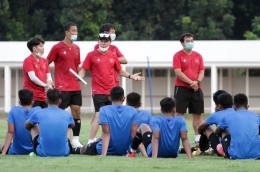 Sesi latihan timnas U-19 Indonesia di bawah asuhan Shin Tae-yong di Stadion Madya, Senayan, Jakarta Pusat (Sumber: PSSI via bolasport.com)