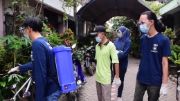 Penyemprotan cairan disinfektan (Dokpri)