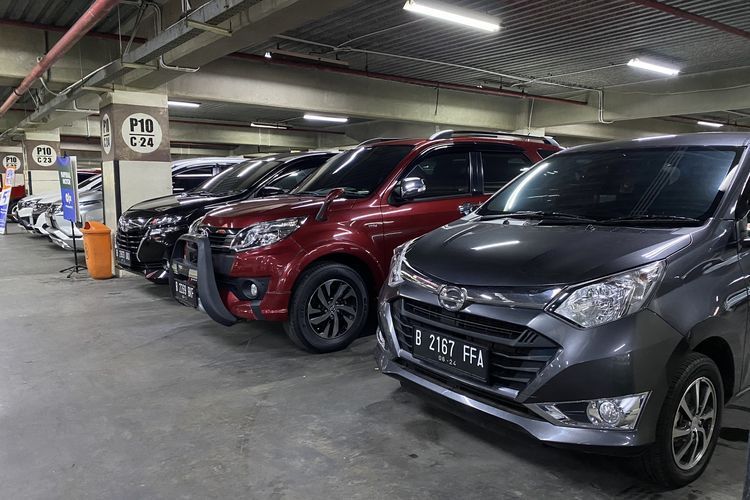 Ilustrasi showroom mobil seken. (Sumber gambar: kompas.com)