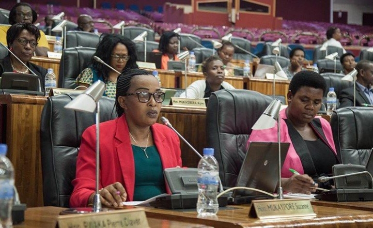 Perempuan Rwanda punya proporsi besar dalam pemerintahan - Sumber: Allafrica.com