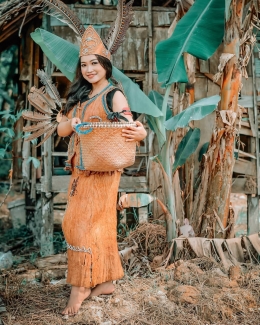 Pesona Gadis Dayak Kalimantan