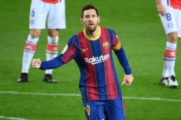 Lionel Messi ditunggu sikapnya bersama Barca (Foto AFP/Lluis Gene via Kompas.com)