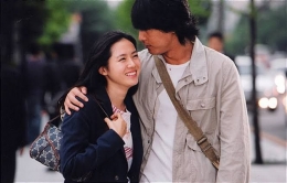 Film Korea - A Moment to Remember (sumber: CJ Entertainment via wikiasia.com)